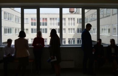 «Мы все проиграли. Суд унизил учителя физики»: Колясников