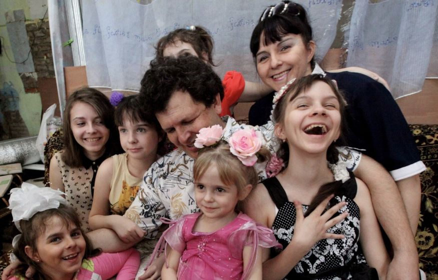 Многодетным родителям — сокращённую неделю без потери зарплаты? ЛДПР вносит инициативу