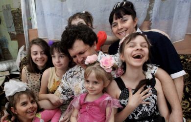 Многодетным родителям — сокращённую неделю без потери зарплаты? ЛДПР вносит инициативу