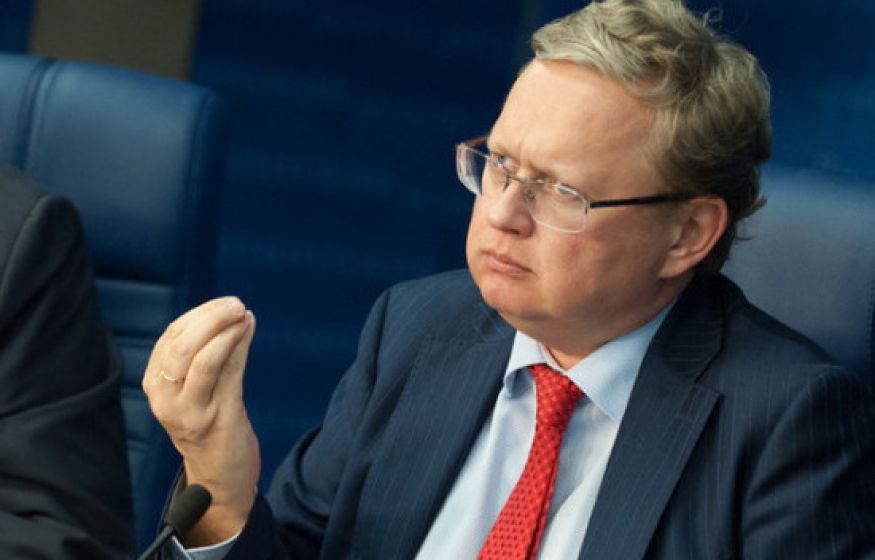 Банкам нагло подарили триллионы, а людям подняли налоги: Делягин