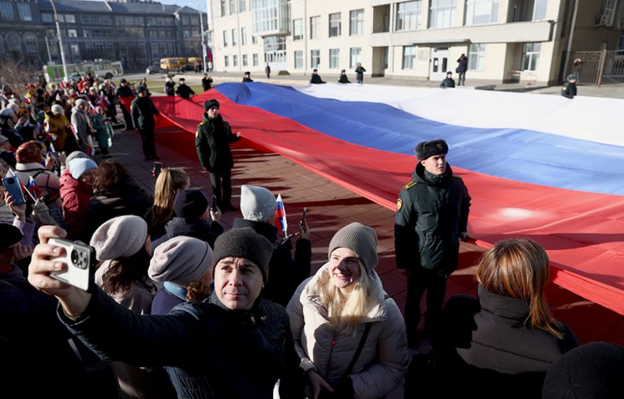 «День народного единства без русского мужчины»: Делягин возмущен. «Куда бежать из России, если я хочу быть русским»