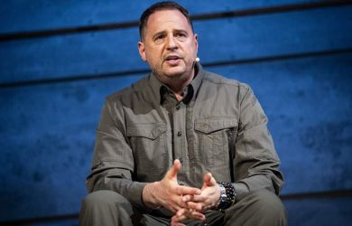 Бунт в Раде: «Слуга народа» требует увольнения Ермака, Зеленский под давлением