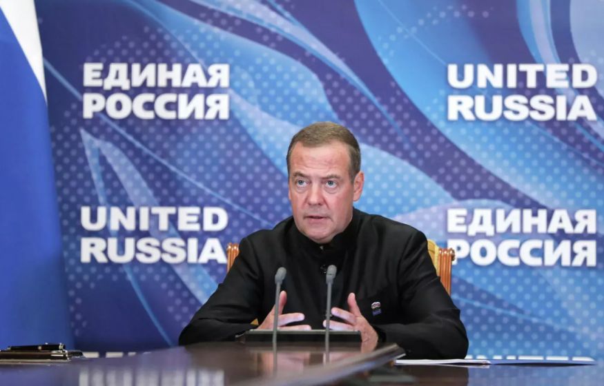 Медведев о кризисе в Киеве: власть приближается к «газовой гангрене» и неизбежной самоампутации