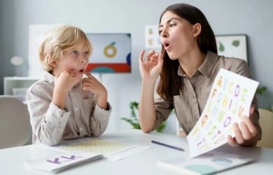 В России побеждают картавы: логопеды нарасхват!