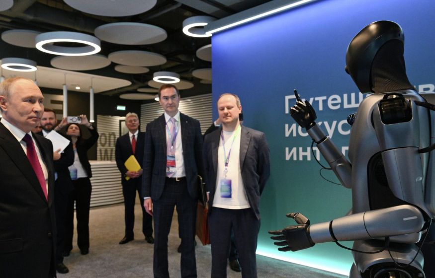 Робот Грин: Сбер выводит ИИ на новый уровень Робот Грин: Сбер выводит ИИ на новый уровень