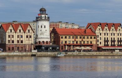 Кольцо вокруг Калининграда сжимается. Литва пригрозила закрыть транзит, а в ЕС хотят сравнять город с землей