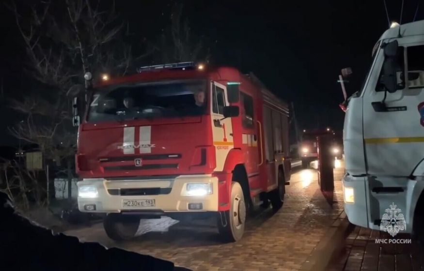 Ночная атака дронов на Краснодарский край: пожары, раненые и ликвидация диверсии на железной дороге