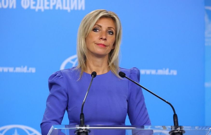 Забор у границы с Финляндией и туалеты для страхов — сарказм Захаровой