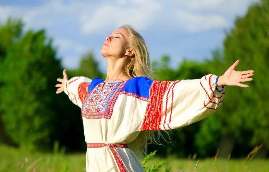 Вслед за "крестопадом"﻿ убрали "русский"﻿ из толкового словаря — позор и предательство России