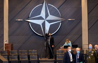 НАТО готовит 800 тысячную армию против России. Новые миллиарды Тимура Иванова. СВО закончится в Венгрии: главное к 21:00