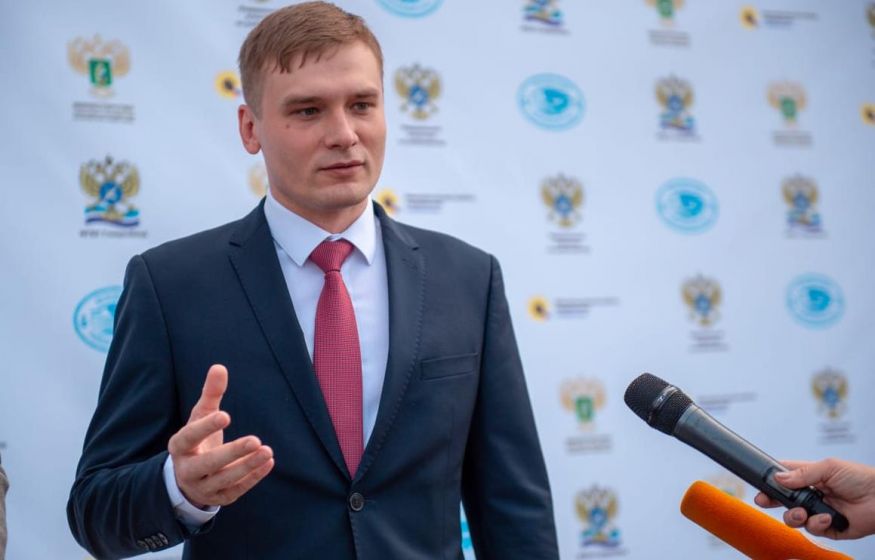 Скандал в Хакасии: коммунист Коновалов против семей героев СВО? Скандал в Хакасии: коммунист Коновалов против семей героев СВО?