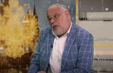 Западные элиты рвут Россию на части ради долларов и технологий: Хазин предостерегает о новой угрозе глобальной монополии