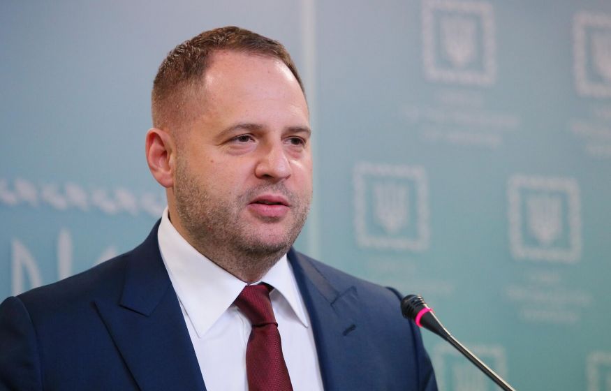 «Зачем держать зло, если можно держать доллары и фунты стерлингов»: Ермак высказался о Зеленском «Зачем держать зло, если можно держать доллары и фунты стерлингов»: Ермак высказался о Зеленском