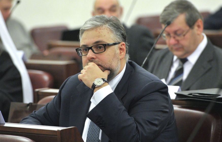 «70 трлн на депозитах – в основном, деньги чиновников. Откуда они у них? Ума не приложу, видимо, бог помогает»: Хазин