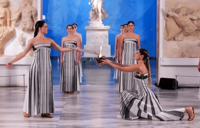 От Древней Олимпии до Милана: Афинская церемония открыла эстафету Игр-2026