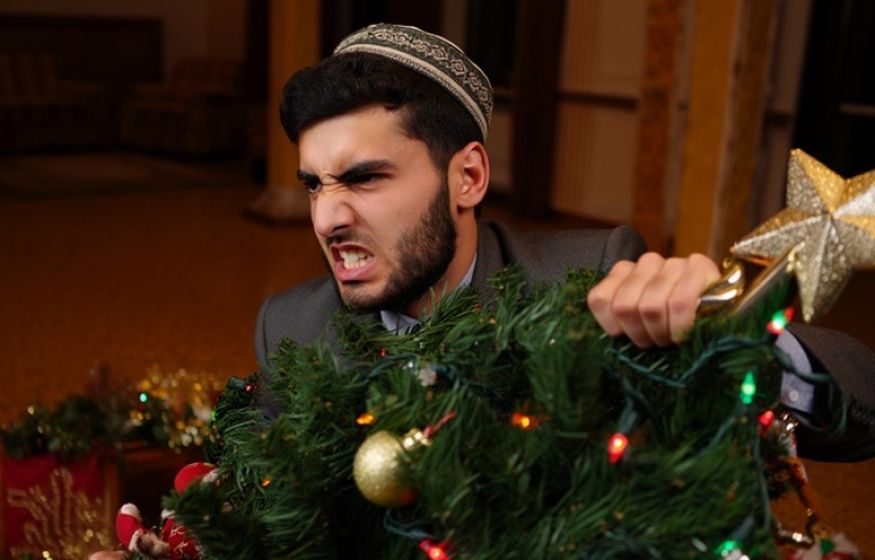 Мусульмане против ёлок, мэр против гирлянд: Колясников о скандале в Екатеринбурге