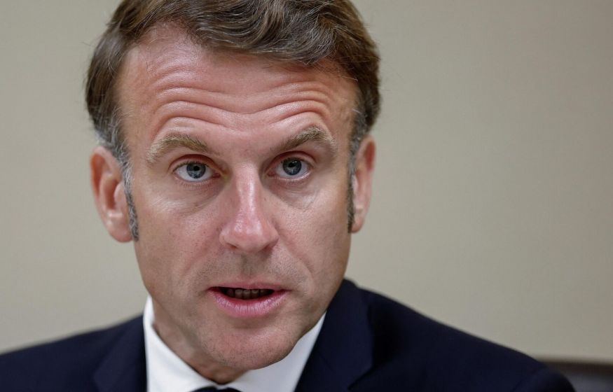 «Россия, прекрати отвечать на удары ВСУ. Это нечестно, вы побеждаете. Пора сдаться»: Макрон начал бредить