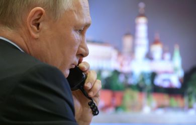 Путин поручил немедленно начать структурную перестройку экономики