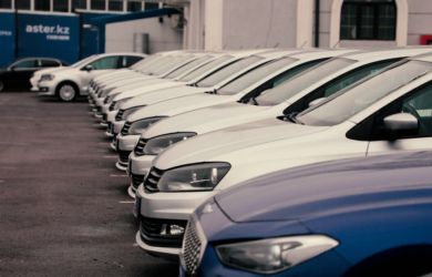 Таможенный беспредел: Делягин — у 30 тысяч семей требуют миллионы за «казахские» авто из Китая, Генпрокуратура молчит