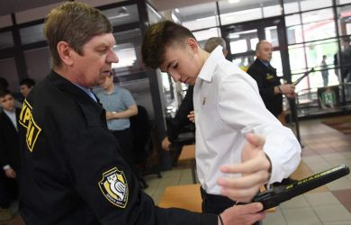 «Мы не можем школы превращать в тюрьмы»: в Госдуме призвали искать корень зла в семье