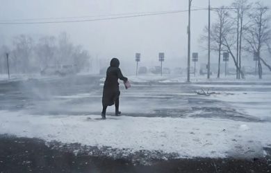 Камчатка в ледяном аду: циклон устроил ванны, катки и хаос на дорогах