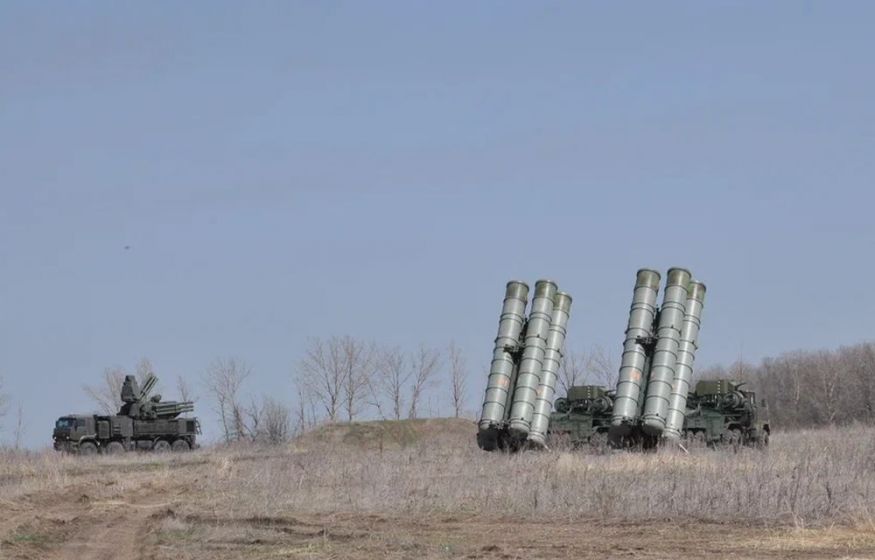Нападение на Ростов! Дроны подожгли корабль в порту, погибли моряки — ПВО сбила большинство