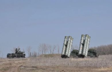 Нападение на Ростов! Дроны подожгли корабль в порту, погибли моряки — ПВО сбила большинство