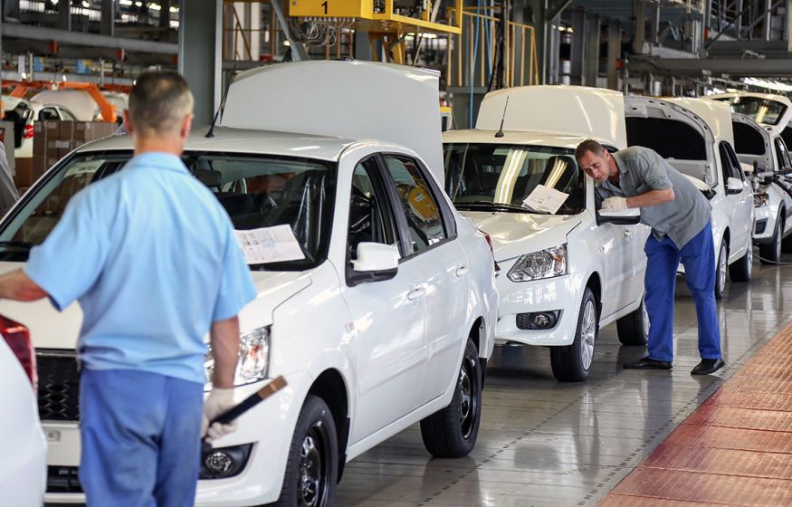 «Россияне лишены возможности купить качественный отечественный авто. Но цены все равно растут»: Зюганов «Россияне лишены возможности купить качественный отечественный авто. Но цены все равно растут»: Зюганов