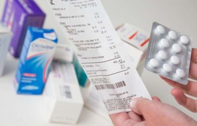 Льготники в ярости от поликлиник: Путин требует лекарства по ценам без обмана