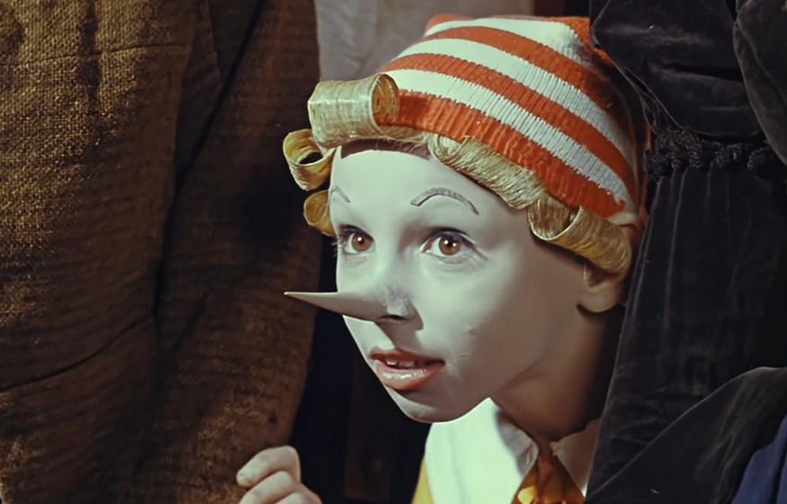 Бу-ра-ти-но завоевало Новый год! Шок: русская сказка затмила всех — миллионы бегут в «очереди к Пиноккио»