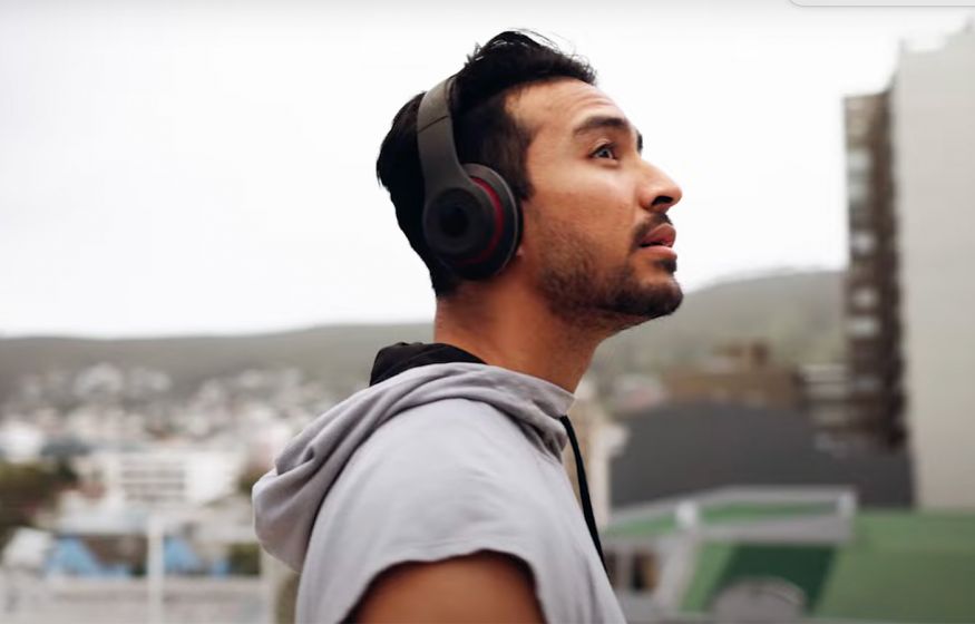 Штраф за прослушивание музыки и просмотр видео в метро повысят в 10 раз