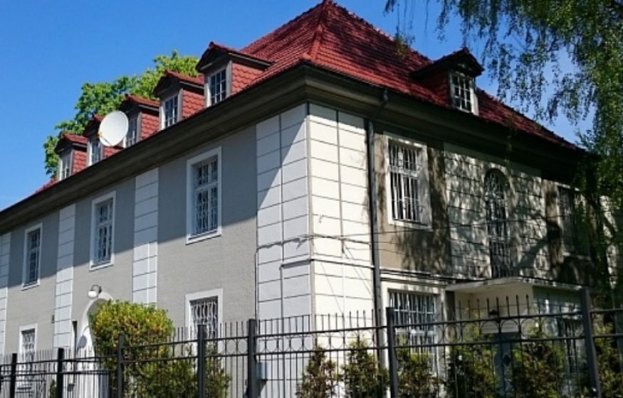 Шок в Гданьске: поляки ломились в генконсульство России. Их не пустили — позор на весь мир