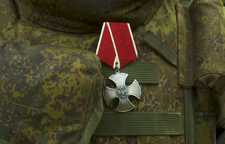 Офицеры СВО с Орденами Мужества вскрыли банду воров в части: командир тащил тонны топлива, психолог получил медаль