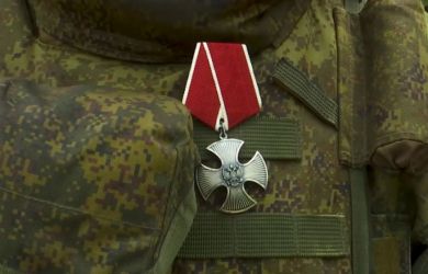 Офицеры СВО с Орденами Мужества вскрыли банду воров в части: командир тащил тонны топлива, психолог получил медаль