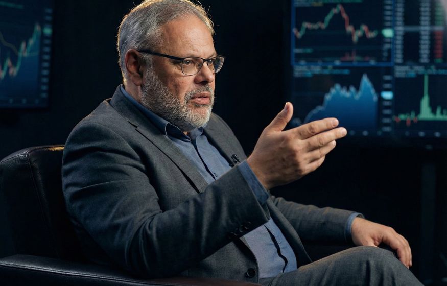 Западные финансисты напряглись. Конец монополии доллара уже начался: Хазин рассказал подробности Западные финансисты напряглись. Конец монополии доллара уже начался: Хазин рассказал подробности