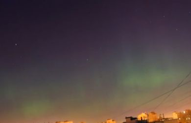 Вторая атака Солнца на Землю: полярные сияния над Москвой — редкий шанс увидеть