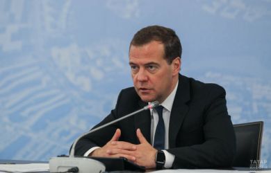 Медведев разнёс Трампа: «Гренландия уйдёт к России, если президент США замешкается»