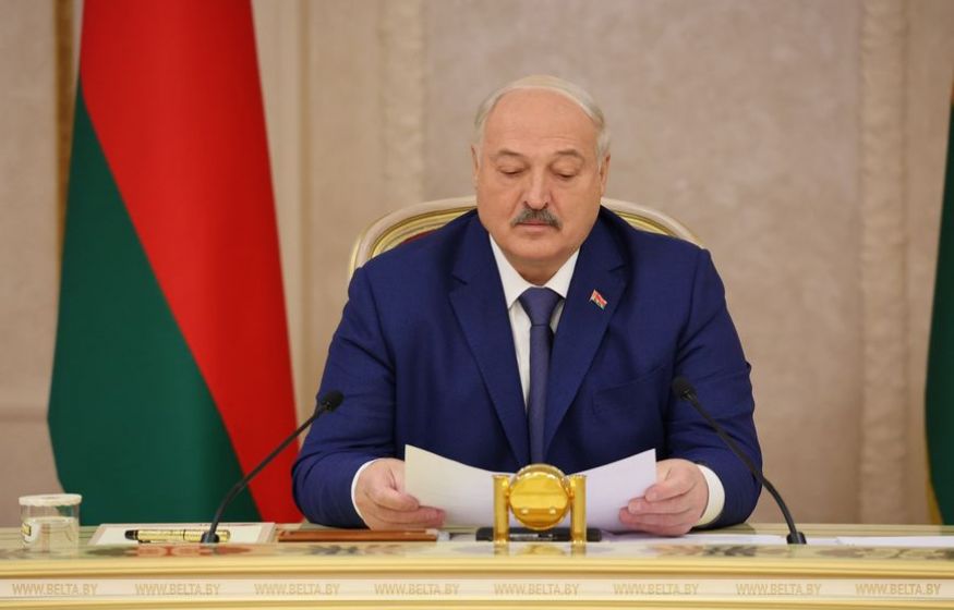 Беларусь начала внезапную масштабную проверку армии: «Батька» лично контролирует. К чему готовится Лукашенко?