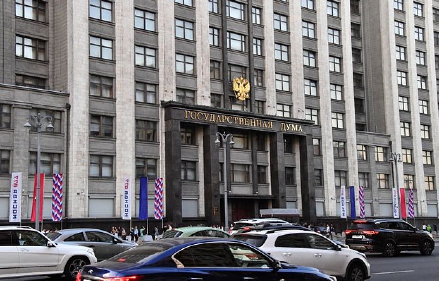 Скатертью дорога! И главное за свой счет: В Госдуме призвали депортировать мигрантов за личные деньги