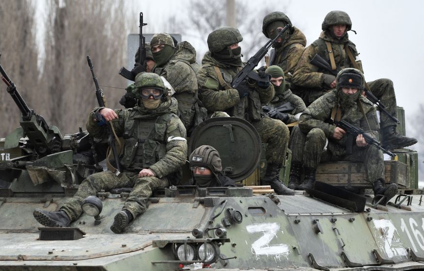 ВС РФ прорывают ВСУ под Святогорском и Добропольем: Европа в панике, Киев в шоке — свежая сводка