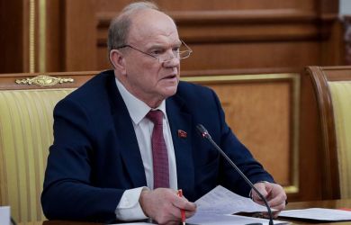 Цены на еду взлетели на 21%. Зюганов бьет тревогу: НДС до 22% разорит россиян — олигархи в шоколаде