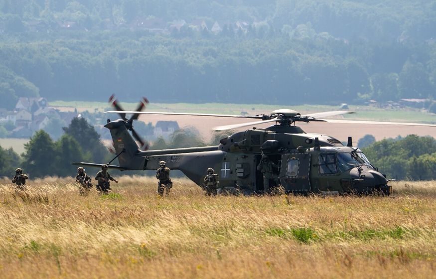 Германия струсить и сбежала из Гренландии! Коц разоблачает: Берлин дрогнул перед Трампом — остальные в осаде