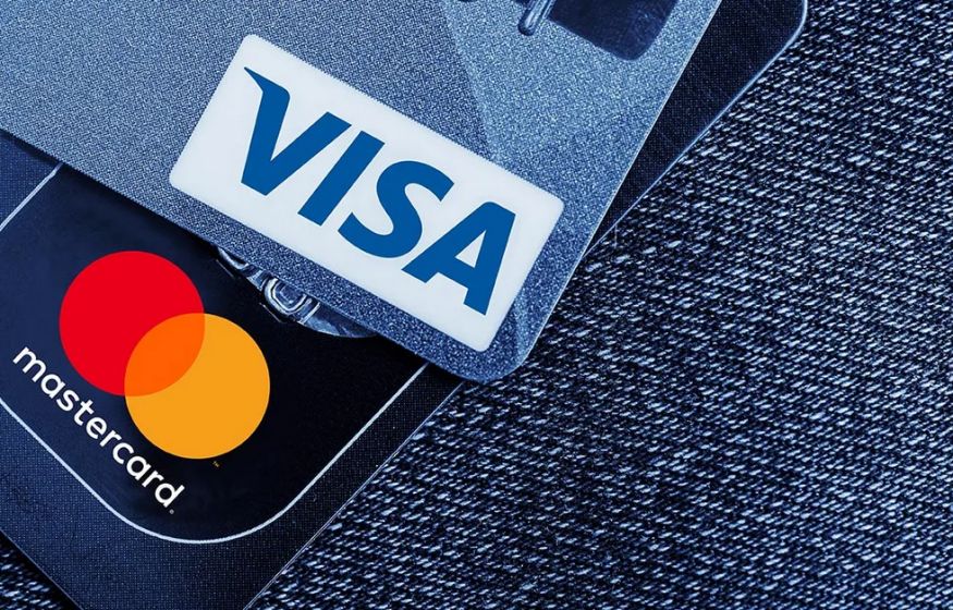 Россия прощается с Visa и Mastercard: правительство готовится выводить устаревшие карты