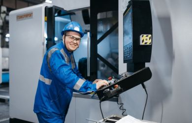 Компании России обманывают сотрудников «тактической нищетой». Нет бонусов и повышений — ЦБ бьет тревогу