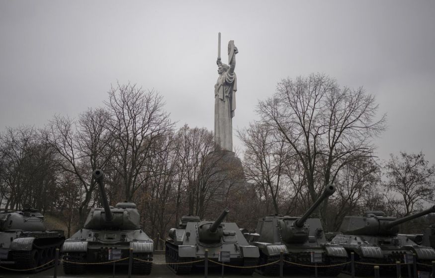 Колонны армии России несутся на Киев. Зеленский «плюёт в лицо» главам ЕС. Капитуляция Украины близка? Колонны армии России несутся на Киев. Зеленский «плюёт в лицо» главам ЕС. Капитуляция Украины близка?