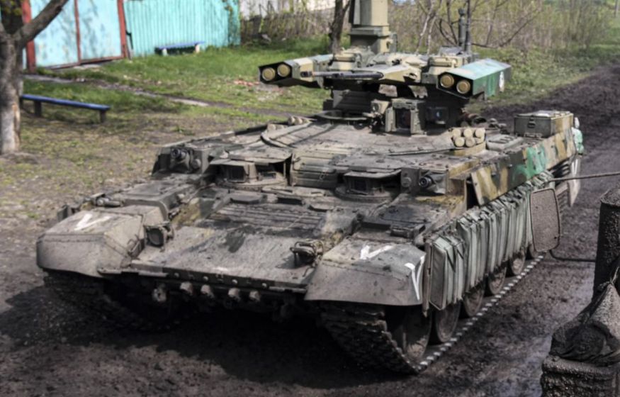 «Терминатор» косит леса лазером и спасает танки. БМПТ врывается в зону СВО — враг в шоке