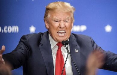 Что сделал Трамп в приступе ярости после Давоса? Какой хитрый ход России поставил президента в тупик? Подробности