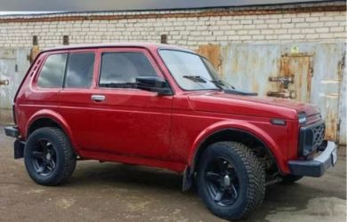 Бронированная Lada Niva «Лаура» 2003 года выставлена на продажу