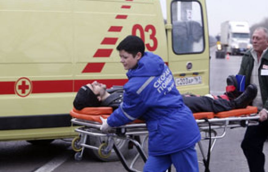 «Спасают жизни за копейки» Фельдшеры скорой живут на грани нищеты — правда о зарплатах шокирует