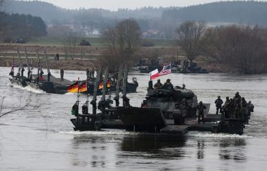 НАТО разбито! Россия за 2 дня установила контроль над Прибалтикой на учениях альянса — шок в Европе